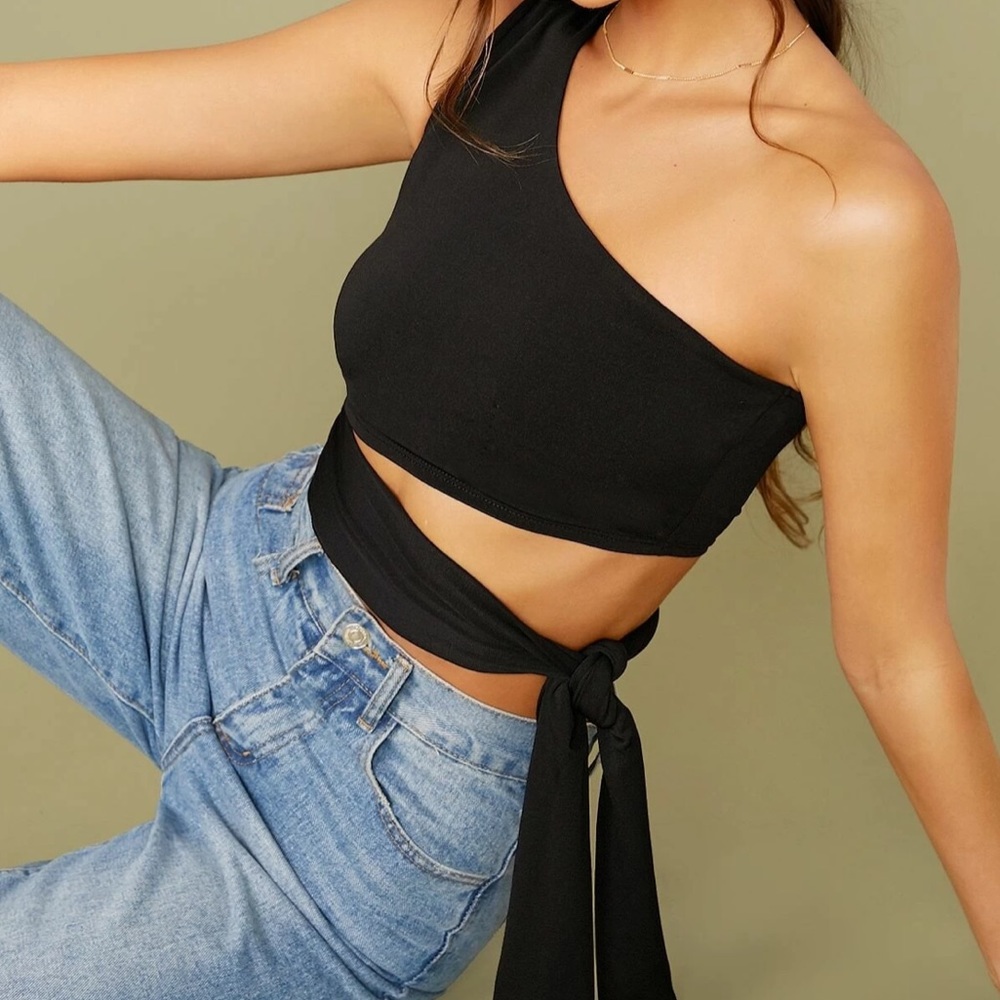 SHEIN One shoulder side tie crop